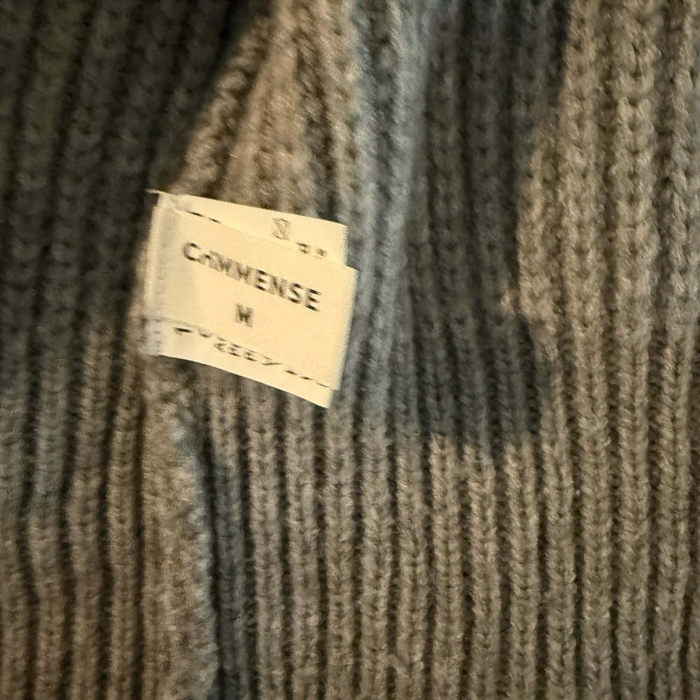 Commense  sweater - Picture 5 of 6